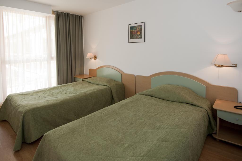 Hotel Longosa ساني بيتش الغرفة الصورة